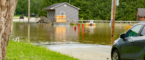 How to Safeguard Your Documents Before Natural Disaster Strikes (1440 x 600 px)