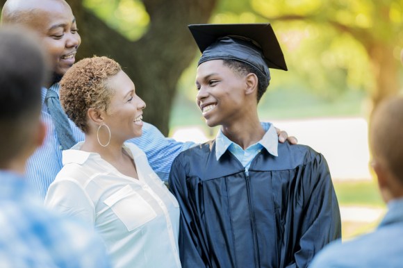 Grads: 4 Reasons to Start Saving Now